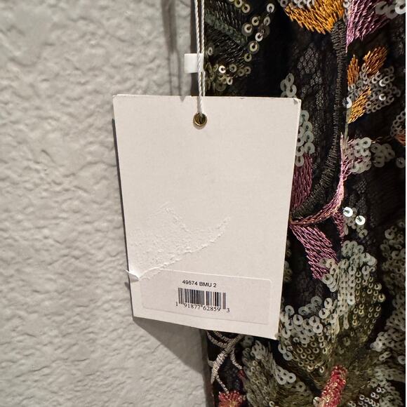 NWT Mac Duggal Floral Sequined Embroidered One Shoulder Trumpet Gown Size 2 - Picture 15 of 16